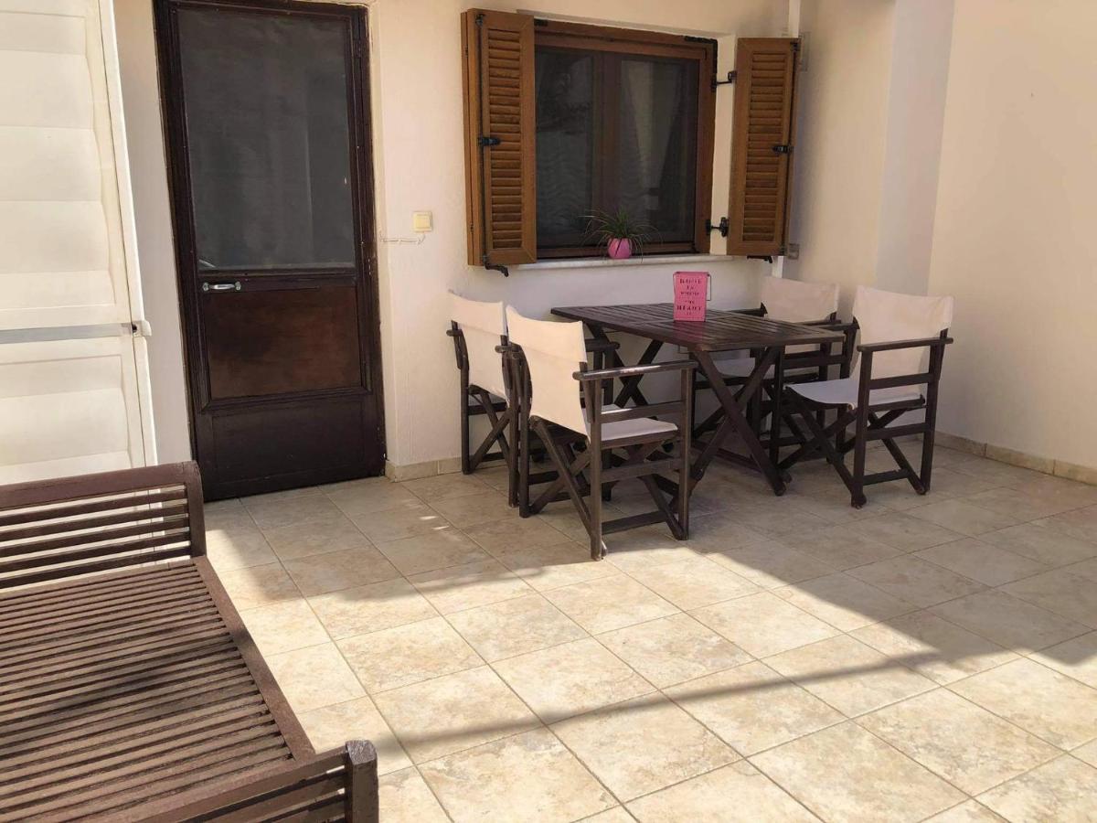 Lemnoshouse Apartment มิรินา ภายนอก รูปภาพ